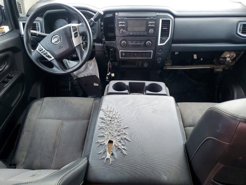 Снимка 8 от търг – 2018 NISSAN TITAN с VIN 1N6AA1EK0JN545568