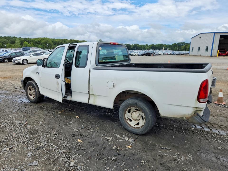 Снимка 2 от търг – 2004 FORD F-150 HERITAGE с VIN 2FTRX17264CA37925