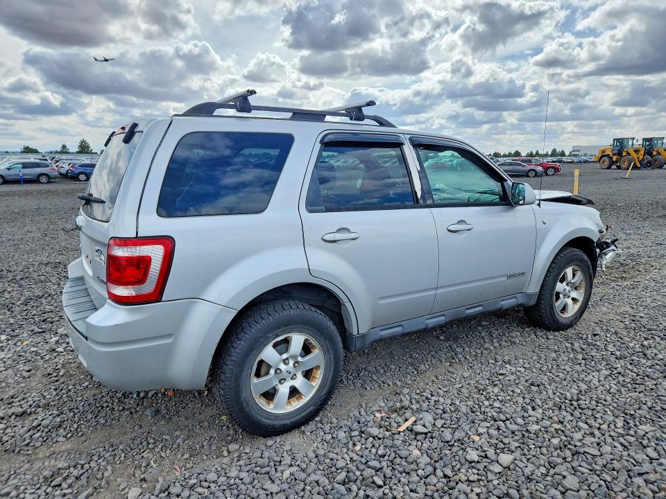 Photo 3 from auction – 2008 FORD ESCAPE with VIN 1FMCU94108KA09172