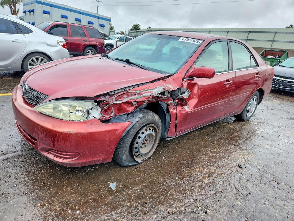 TOYOTA CAMRY 2004 с VIN 4T1BE32K54U260639 - Снимка от търг