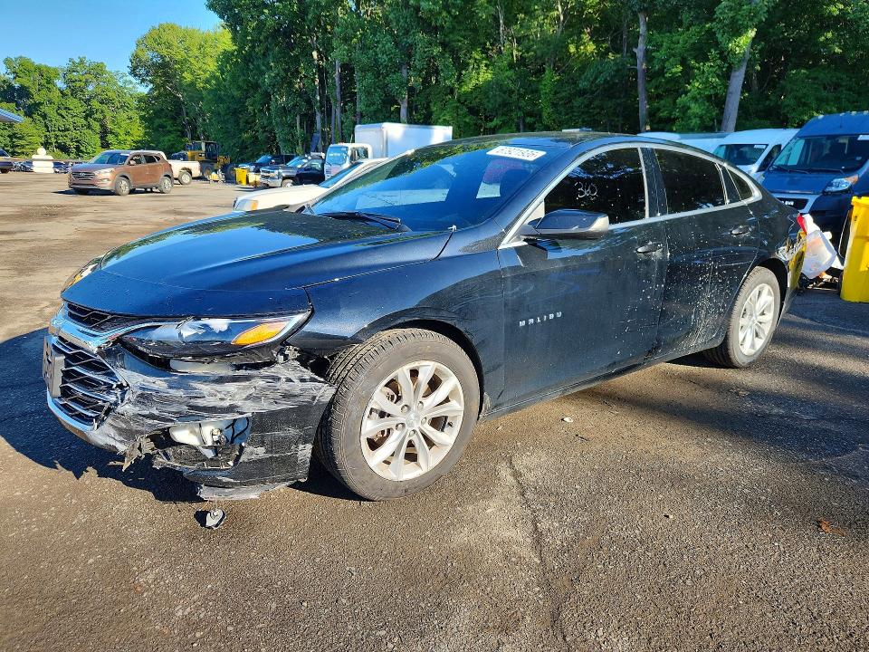 CHEVROLET MALIBU 2019 with VIN 1G1ZD5ST9KF134661 - Photo from auction