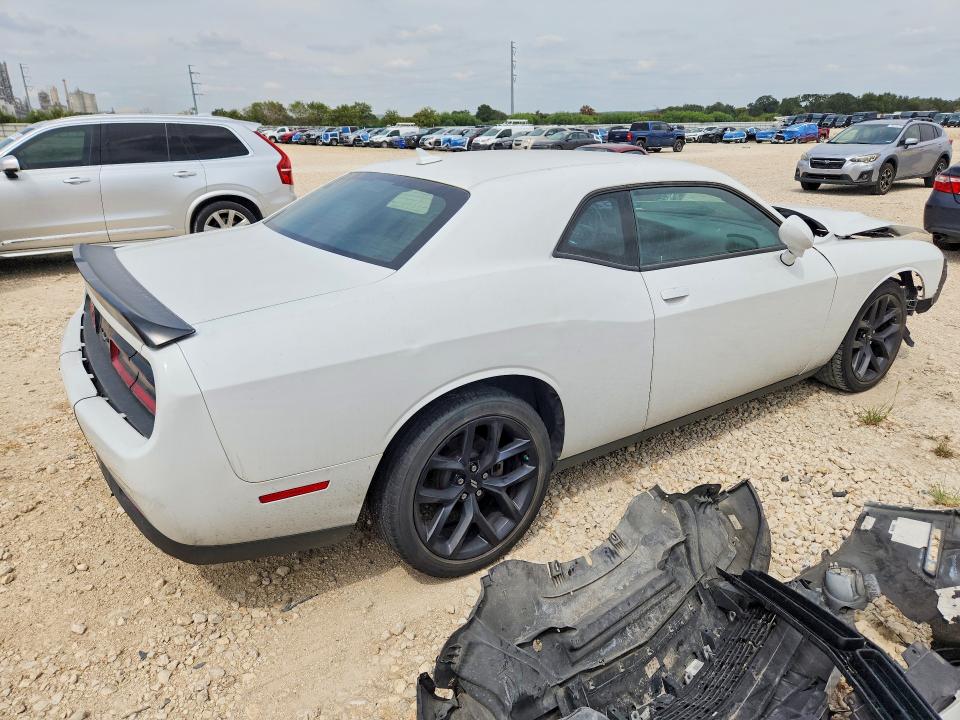 صورة رقم 3 من المزاد - 2023 DODGE CHALLENGER مع VIN 2C3CDZAG3PH587015