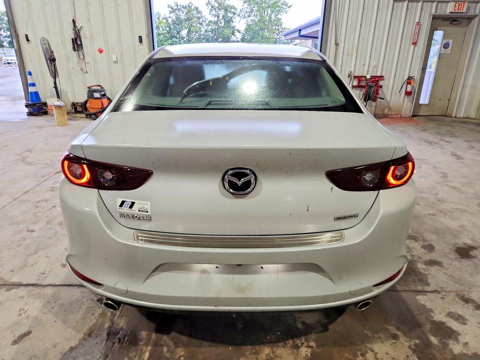Снимка 6 от търг – 2024 MAZDA 3 с VIN 3MZBPABM2RM435118