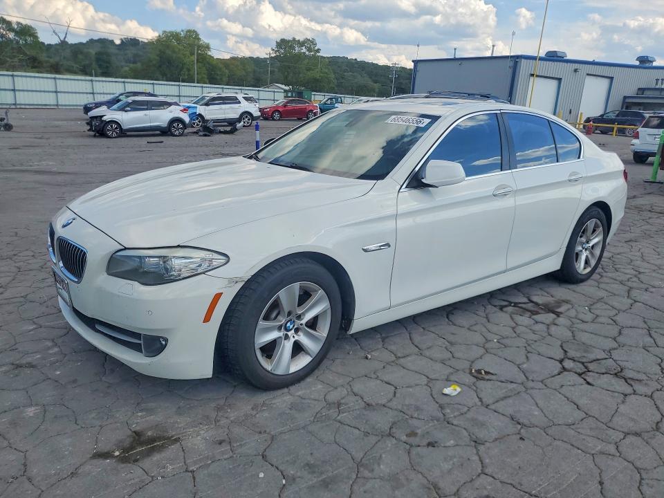 2011 BMW 528 - Търг №68546556