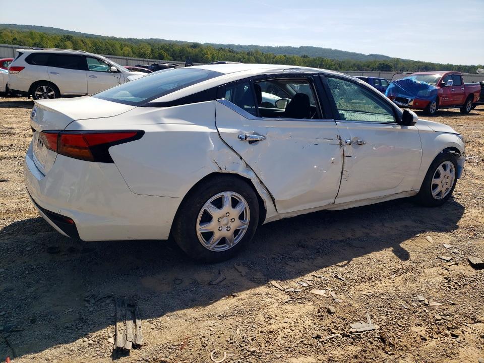 Photo 3 from auction – 2022 NISSAN ALTIMA with VIN 1N4BL4BV9NN308574