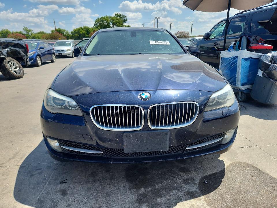 Photo 5 from auction – 2012 BMW 528 with VIN WBAXH5C59CC594938