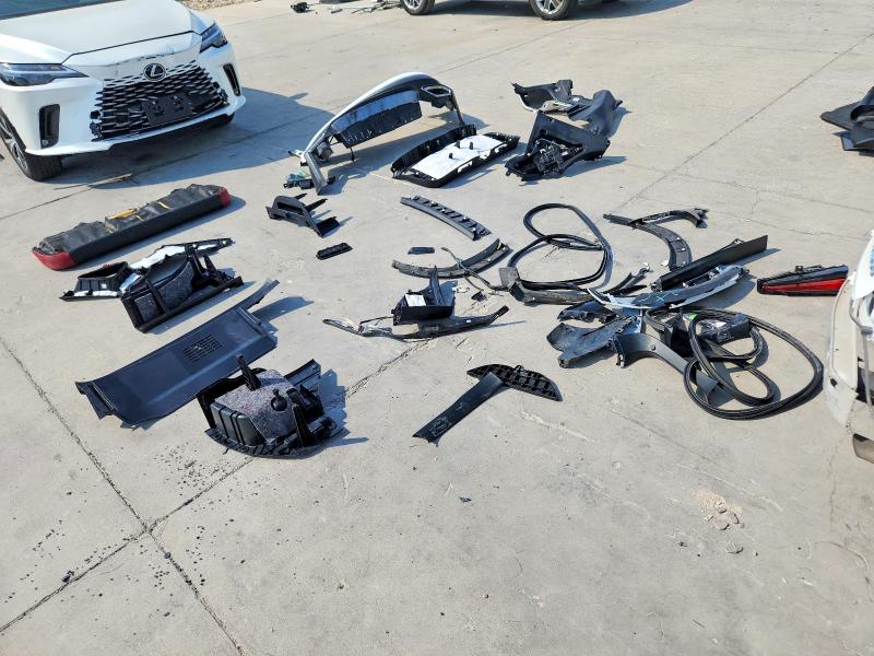 Photo 12 from auction – 2021 LEXUS NX 300 with VIN JTJSARBZ9M5032053