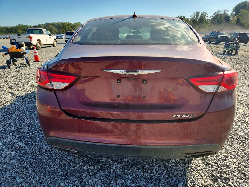 Foto 6 de la subasta – 2015 CHRYSLER 200 con VIN 1C3CCCBB1FN573073