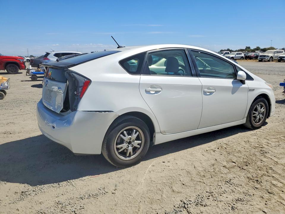 صورة رقم 3 من المزاد - 2011 TOYOTA PRIUS مع VIN JTDKN3DU8B5328037