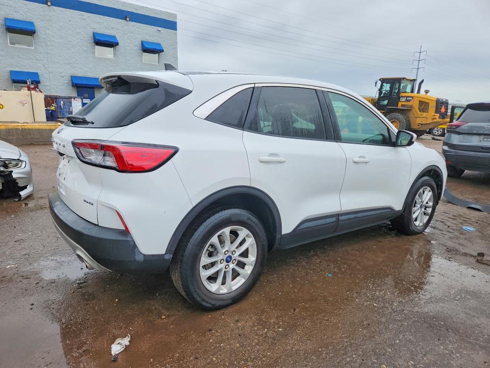 Photo 3 from auction – 2021 FORD ESCAPE with VIN 1FMCU9G66MUA83525