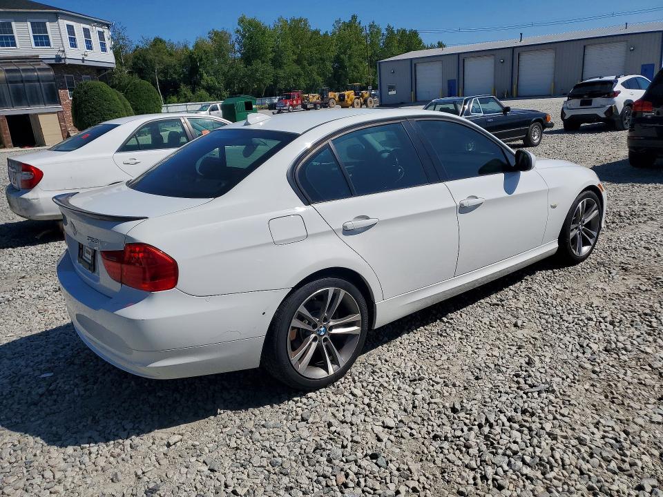 Photo 3 from auction – 2011 BMW 328 with VIN WBAPK5G5XBNN29482