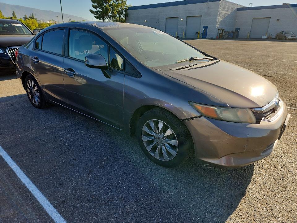 Photo 4 from auction – 2012 HONDA CIVIC with VIN 19XFB2F5XCE303981