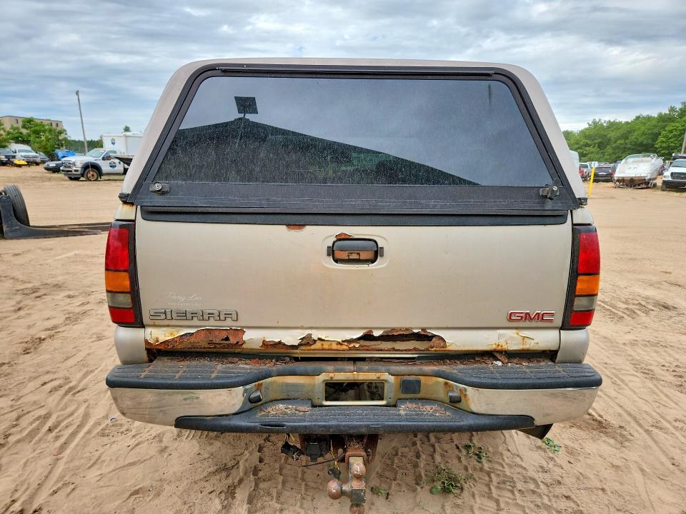 Photo 6 from auction – 2005 GMC SIERRA with VIN 1GTHK23225F930668