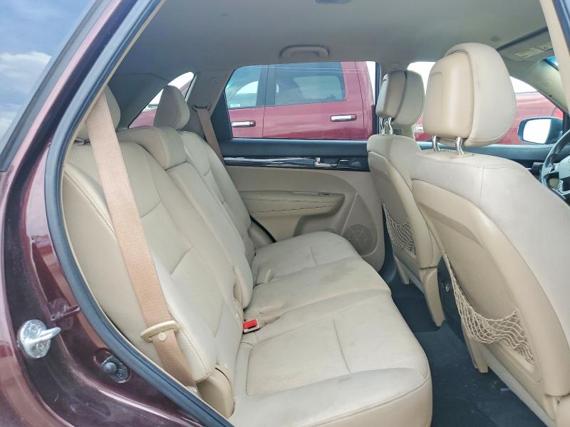 Photo 11 from auction – 2011 KIA SORENTO with VIN 5XYKT3A12BG046080