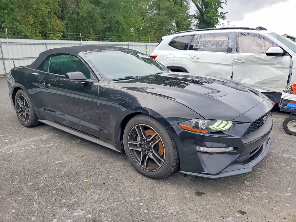 Снимка 4 от търг – 2018 FORD MUSTANG с VIN 1FATP8UH6J5167013
