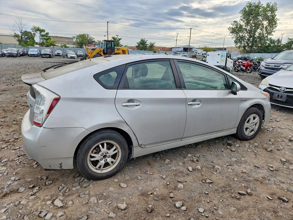 Photo 3 from auction – 2010 TOYOTA PRIUS with VIN JTDKN3DU2A0054118