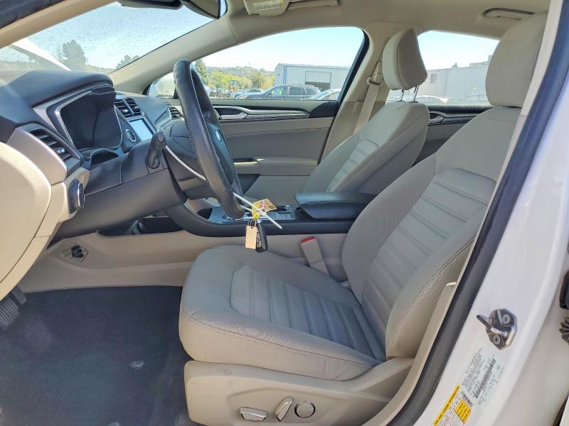 Photo 7 from auction – 2020 FORD FUSION with VIN 3FA6P0H72LR244430