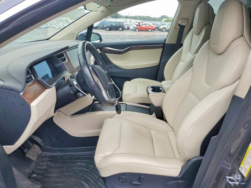 Снимка 7 от търг – 2018 TESLA MODEL X с VIN 5YJXCDE25JF088781