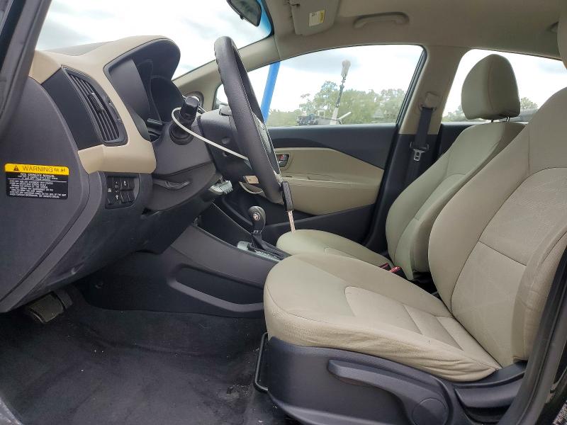 Foto 7 de la subasta – 2013 KIA RIO con VIN KNADM5A31D6167852