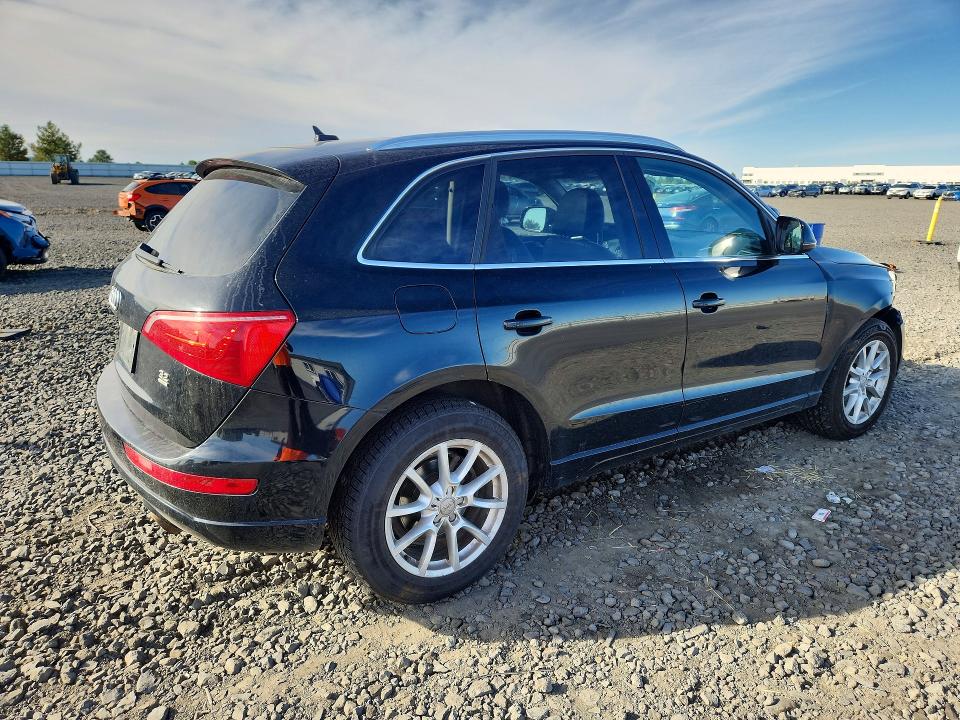 Foto 3 de la subasta – 2010 AUDI Q5 con VIN WA1CKAFP0AA056964