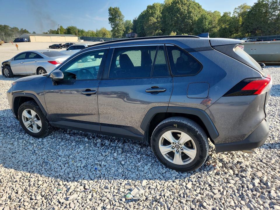 Photo 2 from auction – 2019 TOYOTA RAV4 with VIN 2T3W1RFV2KC025559