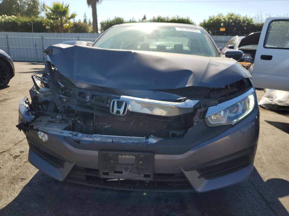 Photo 5 from auction – 2016 HONDA CIVIC with VIN 19XFC2F58GE237949