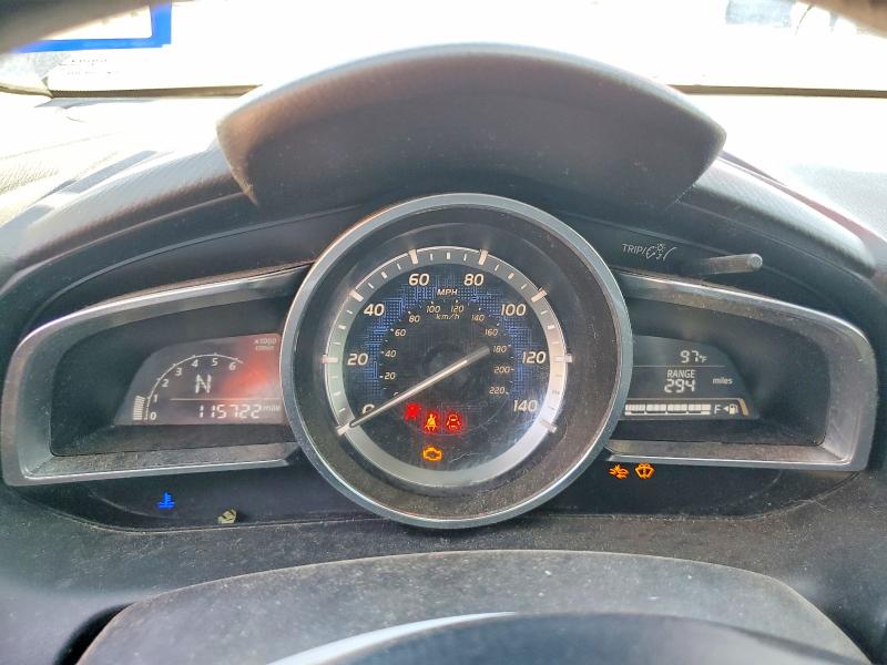 Снимка 9 от търг – 2016 SCION IA с VIN 3MYDLBZV7GY135755