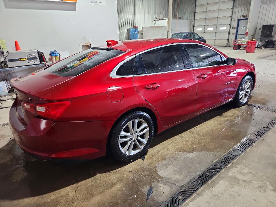 Photo 3 from auction – 2018 CHEVROLET MALIBU with VIN 1G1ZD5ST7JF248107