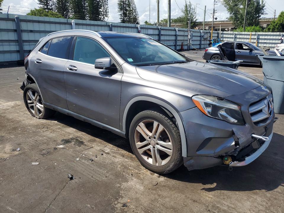 Снимка 4 от търг – 2016 MERCEDES-BENZ GLA с VIN WDCTG4GBXGJ232949