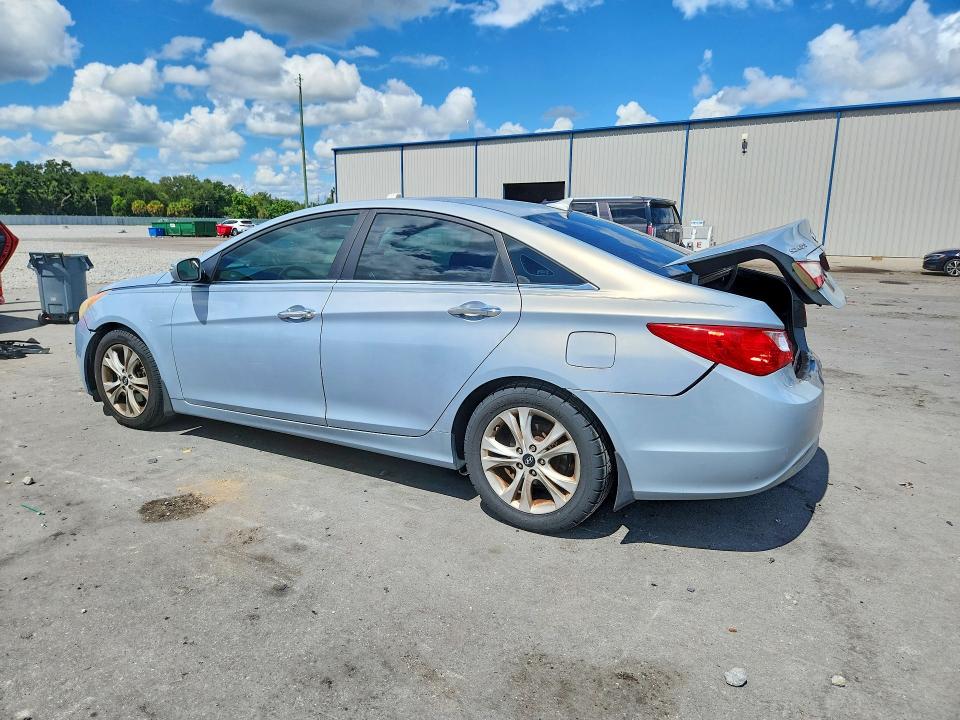 Снимка 2 от търг – 2011 HYUNDAI SONATA с VIN 5NPEC4AC4BH087291