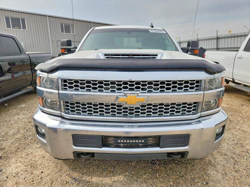 Photo 5 from auction – 2019 CHEVROLET SILVERADO with VIN 1GC1KSEY4KF210450
