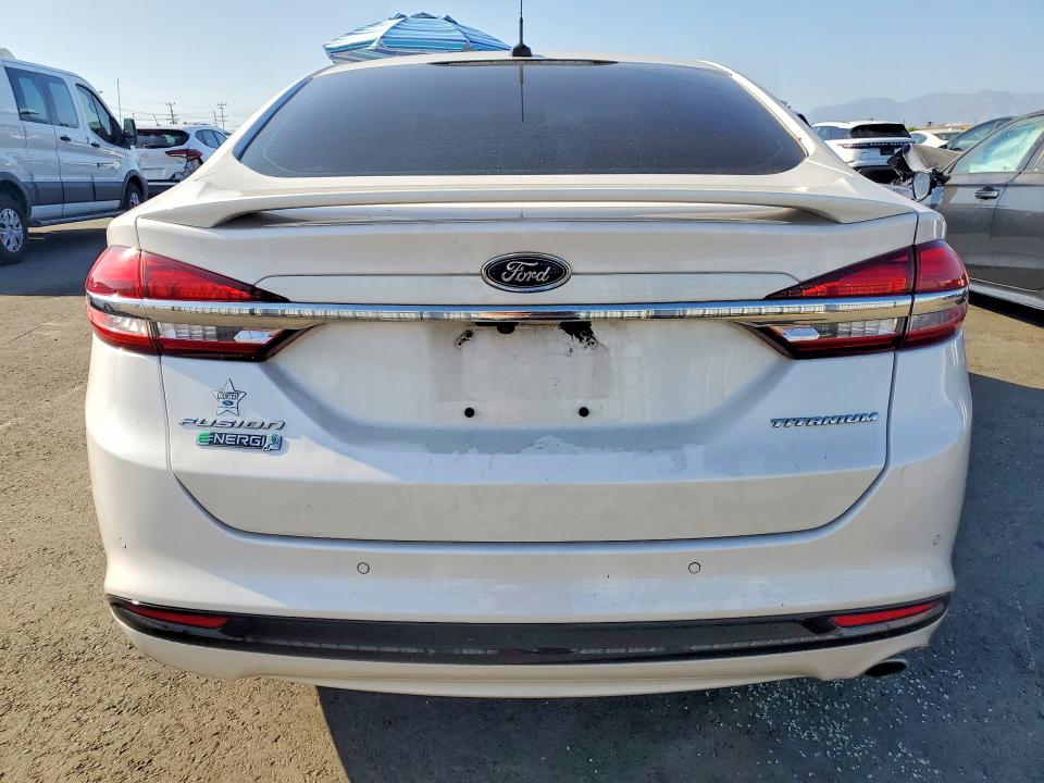 Zdjęcie 6 z aukcji – 2018 FORD FUSION z VIN 3FA6P0SU8JR260899