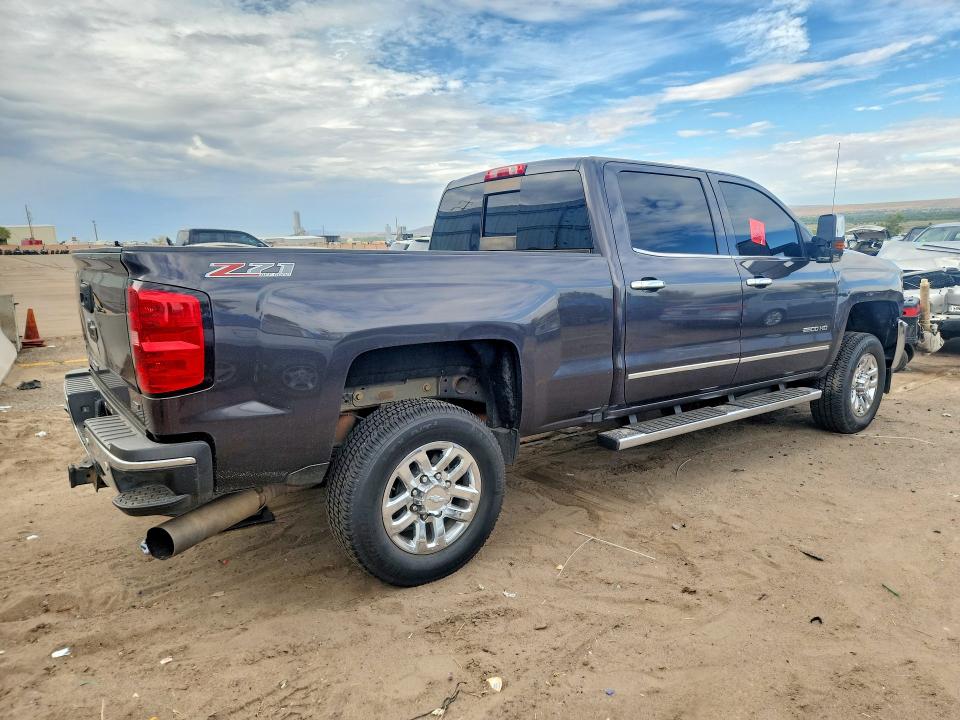 Photo 3 from auction – 2016 CHEVROLET SILVERADO with VIN 1GC1KWE80GF193077