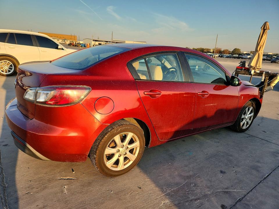 Снимка 3 от търг – 2011 MAZDA 3 с VIN JM1BL1VG4B1378024