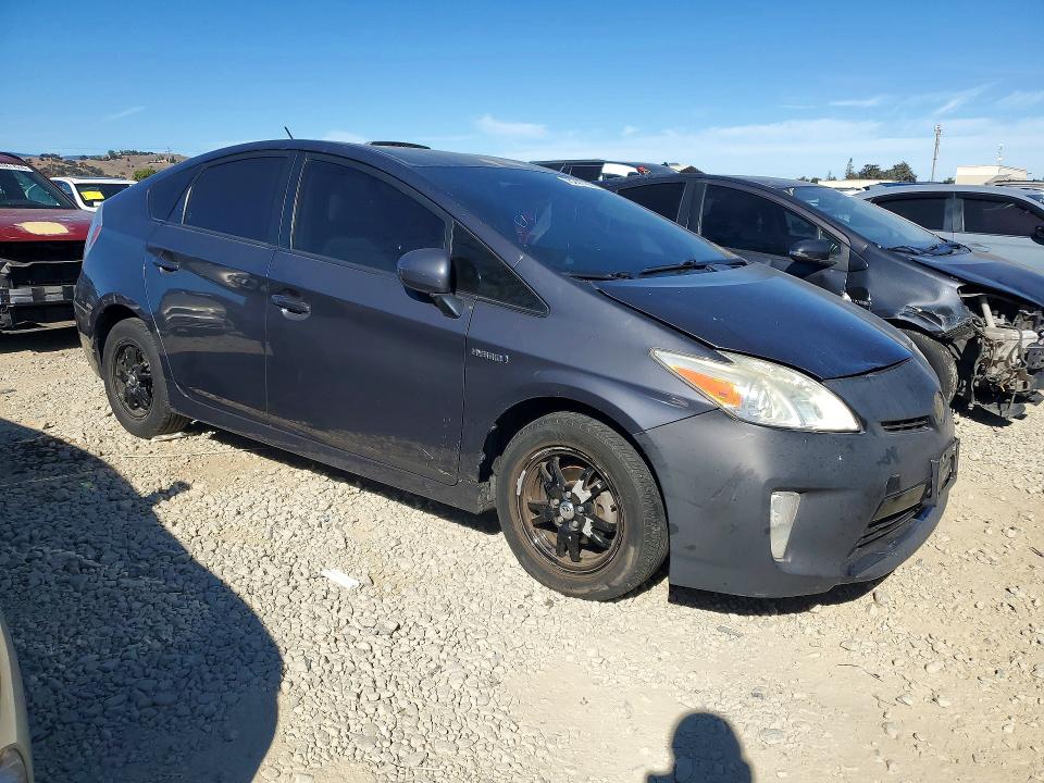 صورة رقم 4 من المزاد - 2015 TOYOTA PRIUS مع VIN JTDKN3DU2F1875432