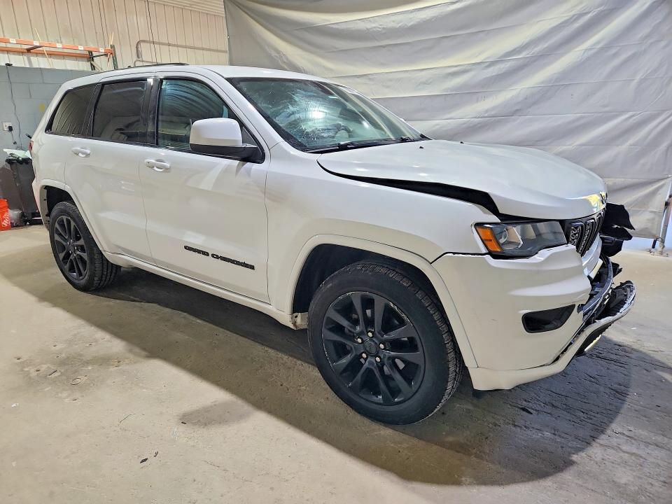 Снимка 4 от търг – 2017 JEEP GRAND CHEROKEE с VIN 1C4RJFAG6HC899752
