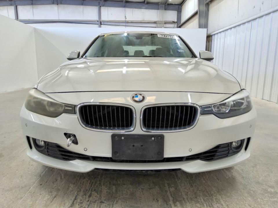 Photo 5 from auction – 2014 BMW 328 with VIN WBA3A5G51ENP30726