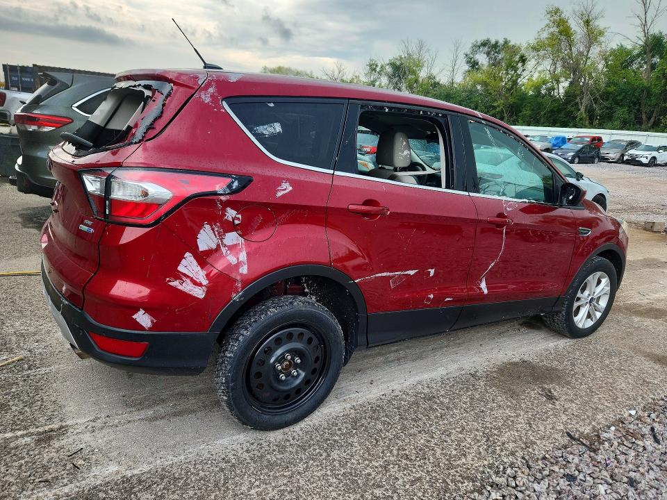 Photo 3 from auction – 2017 FORD ESCAPE with VIN 1FMCU9GD9HUE66363