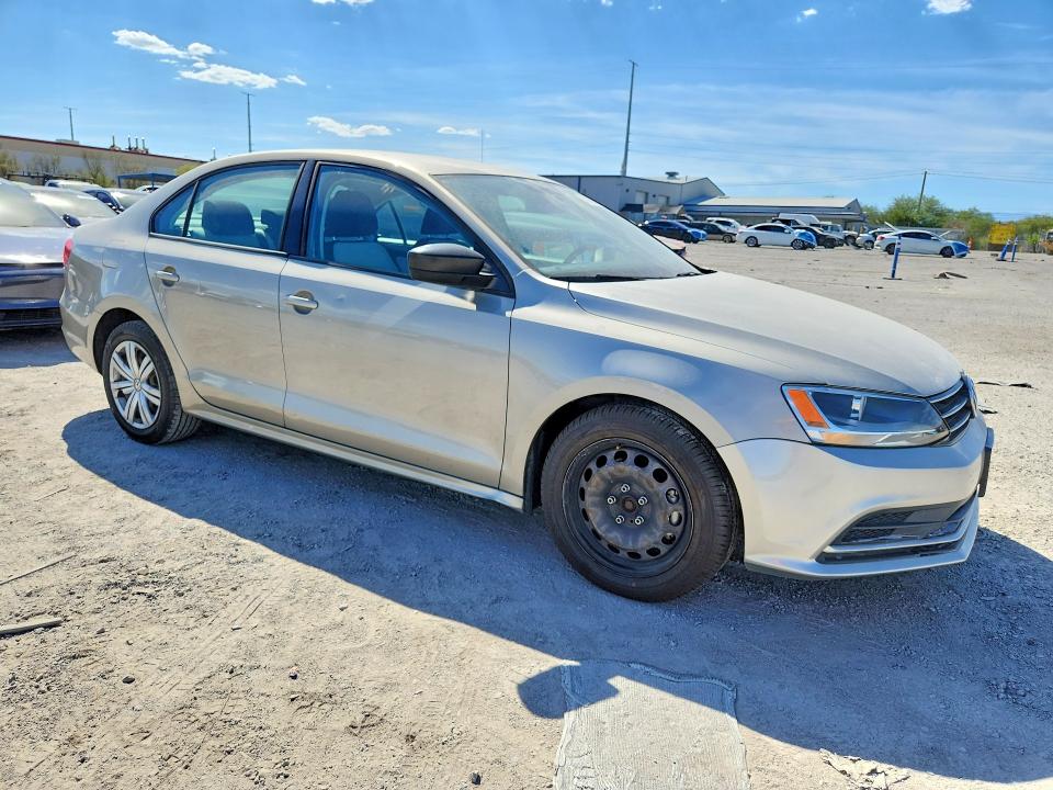 Photo 4 from auction – 2015 VOLKSWAGEN JETTA with VIN 3VWLA7AJ0FM406096