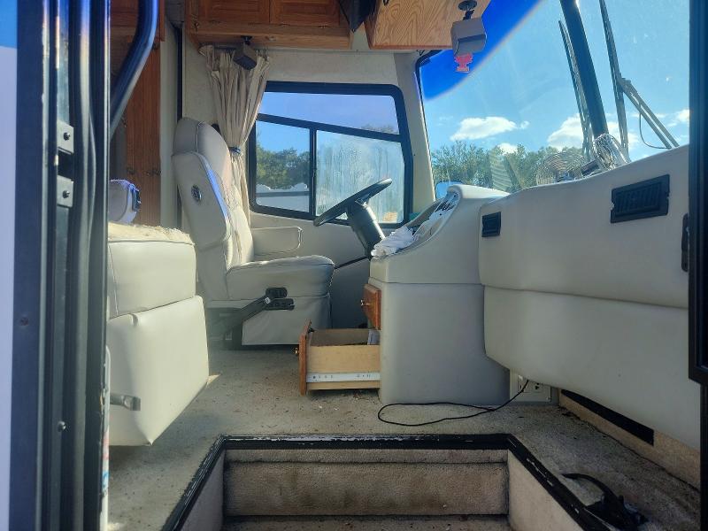 صورة رقم 7 من المزاد - 2001 ROADMASTER RAIL DYANASTER مع VIN 1RF12061912015710