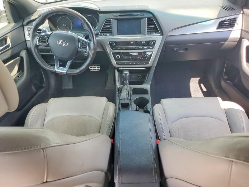 Photo 8 from auction – 2017 HYUNDAI SONATA with VIN 5NPE34AB7HH464020