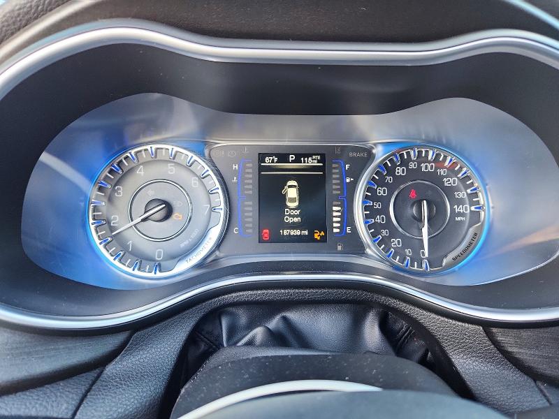 Photo 9 from auction – 2015 CHRYSLER 200 with VIN 1C3CCCAB5FN666454