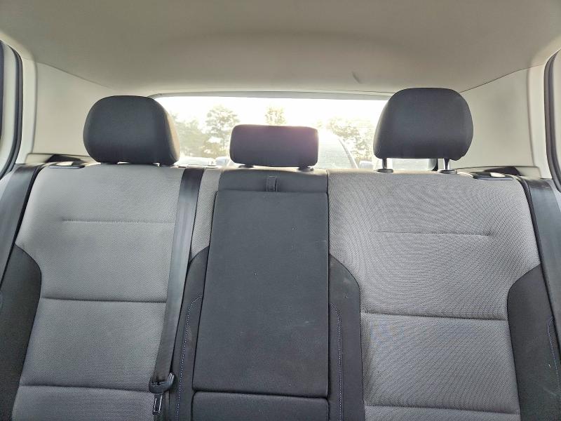 Photo 10 from auction – 2016 VOLKSWAGEN E-GOLF with VIN WVWKP7AUXGW916447