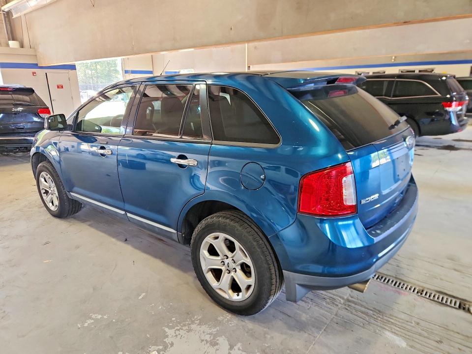 Снимка 2 от търг – 2011 FORD EDGE с VIN 2FMDK3JCXBBA83133