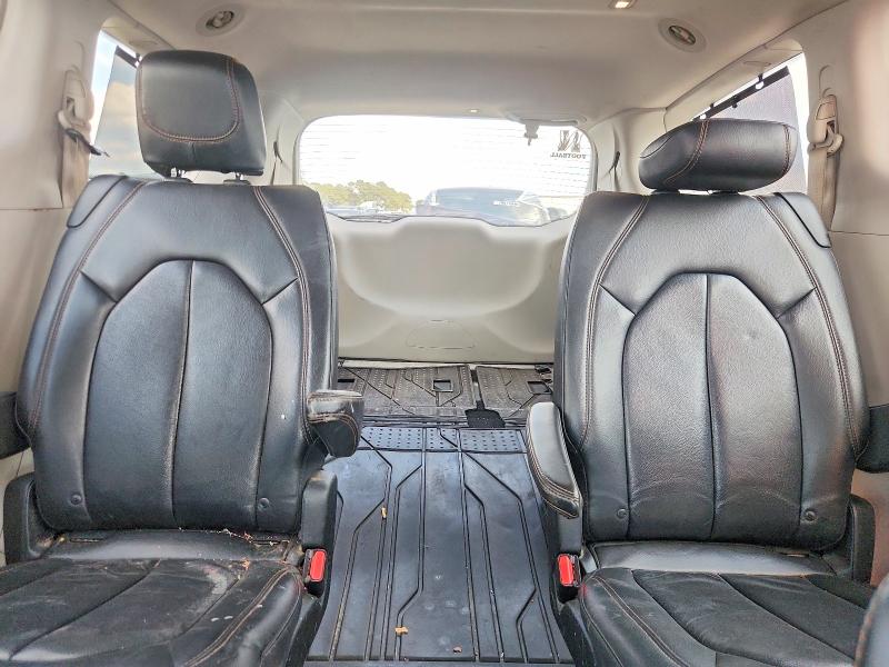 Foto 10 de la subasta – 2017 CHRYSLER PACIFICA con VIN 2C4RC1BG1HR539663
