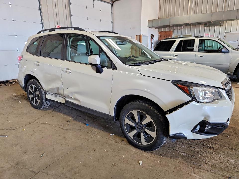 Фото 4 с аукциона – 2018 SUBARU FORESTER с VIN JF2SJAJCXJH442096