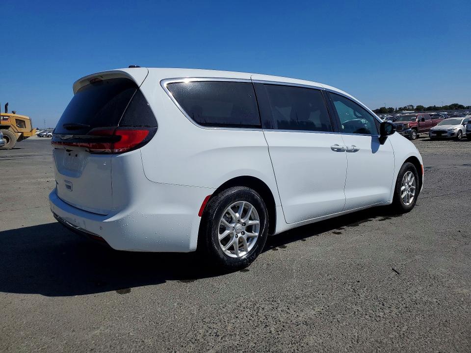 Foto 3 de la subasta – 2026 CHRYSLER PACIFICA con VIN 2C4RC1BG6TR172171