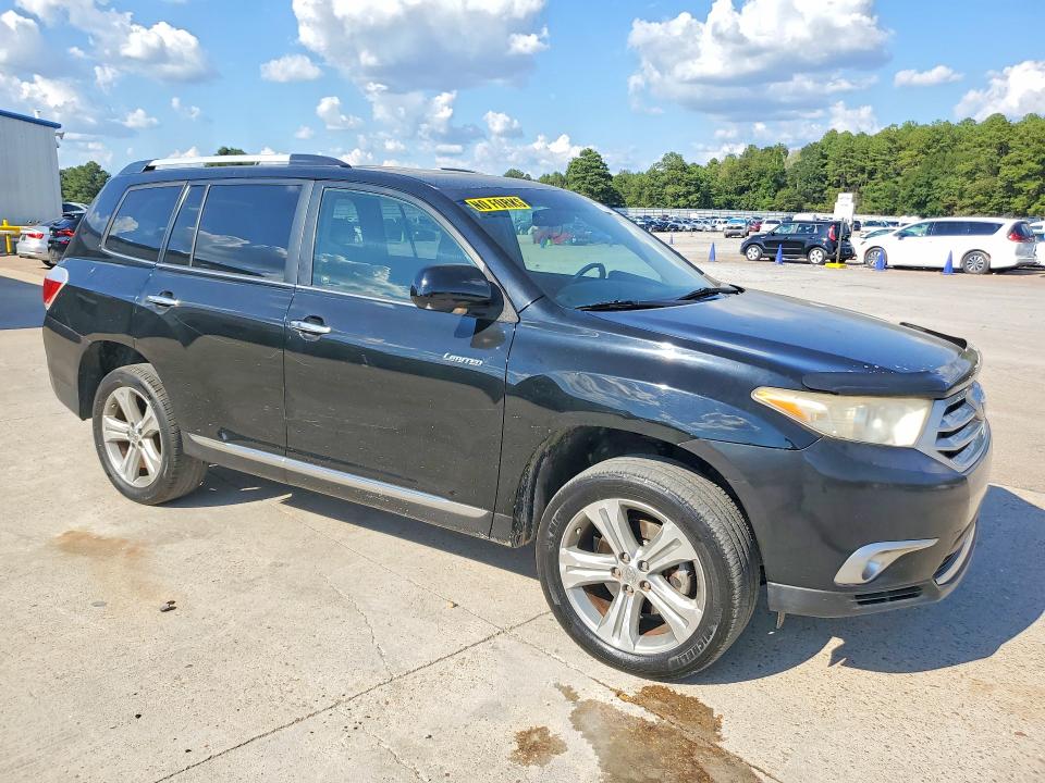 Photo 4 from auction – 2012 TOYOTA HIGHLANDER with VIN 5TDYK3EH0CS052257