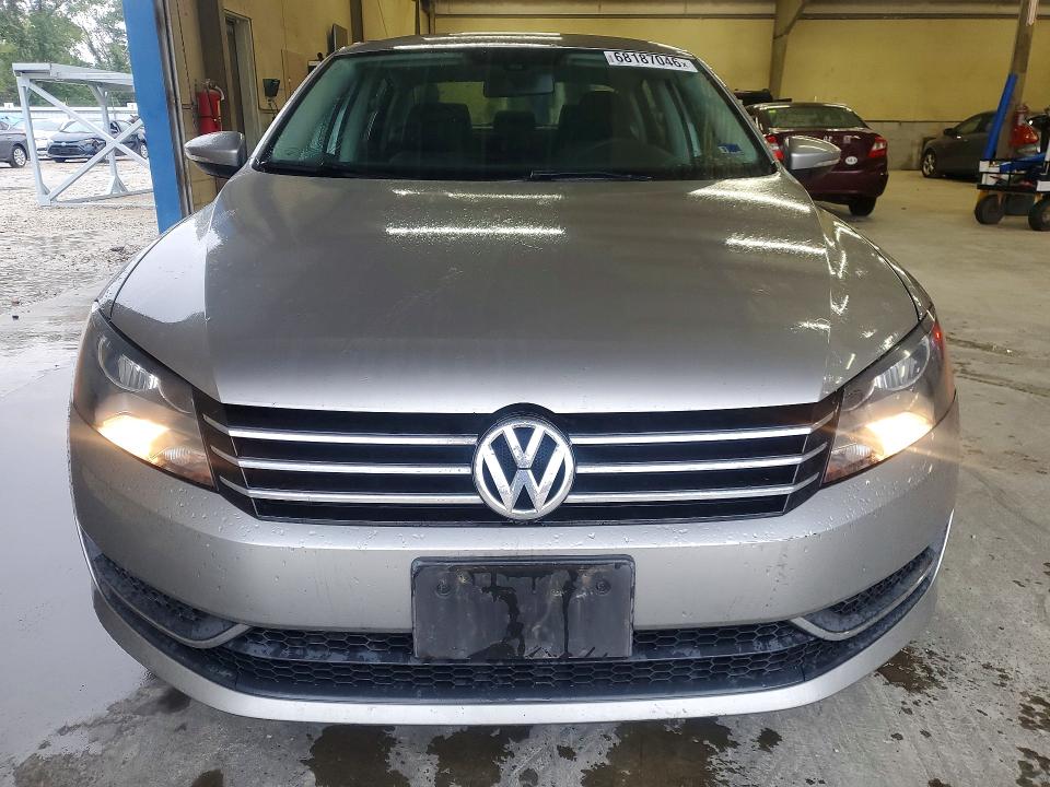 Photo 5 from auction – 2012 VOLKSWAGEN PASSAT with VIN 1VWAH7A31CC027853