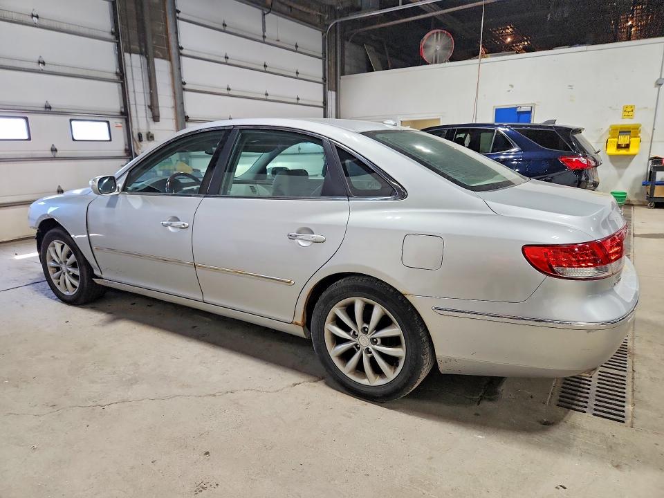 Photo 2 from auction – 2008 HYUNDAI AZERA with VIN KMHFC46F38A305255